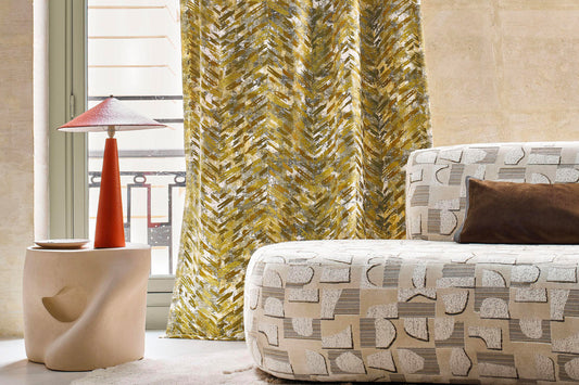 A Guide to Selecting Curtain Fabrics