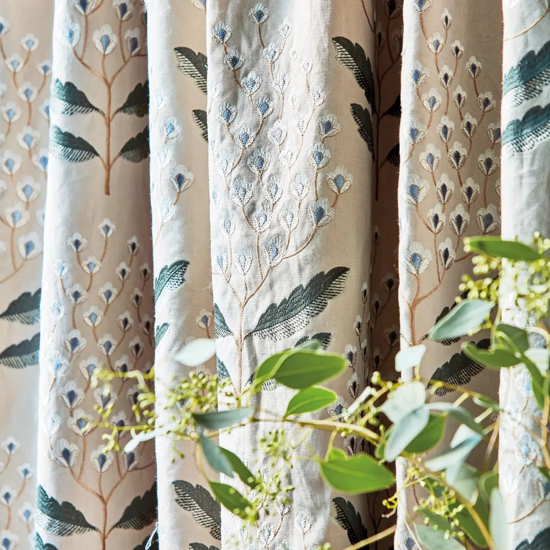 Sanderson Bellis Blue Clay