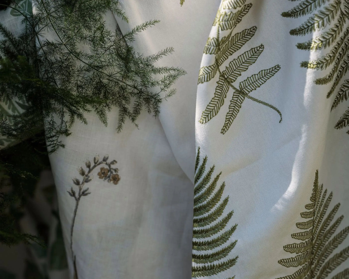 Sanderson Fern Embroidery Moss