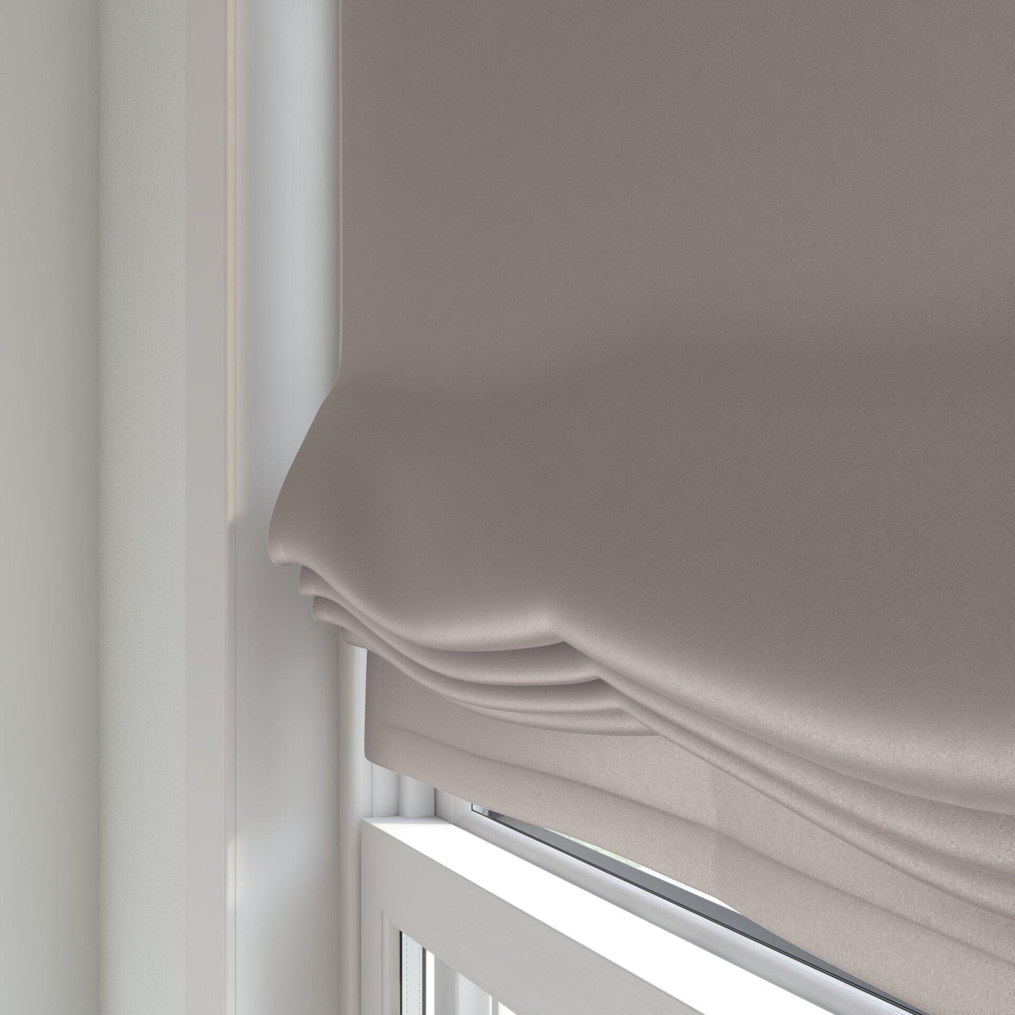 Warwick Glossy Cashmere
