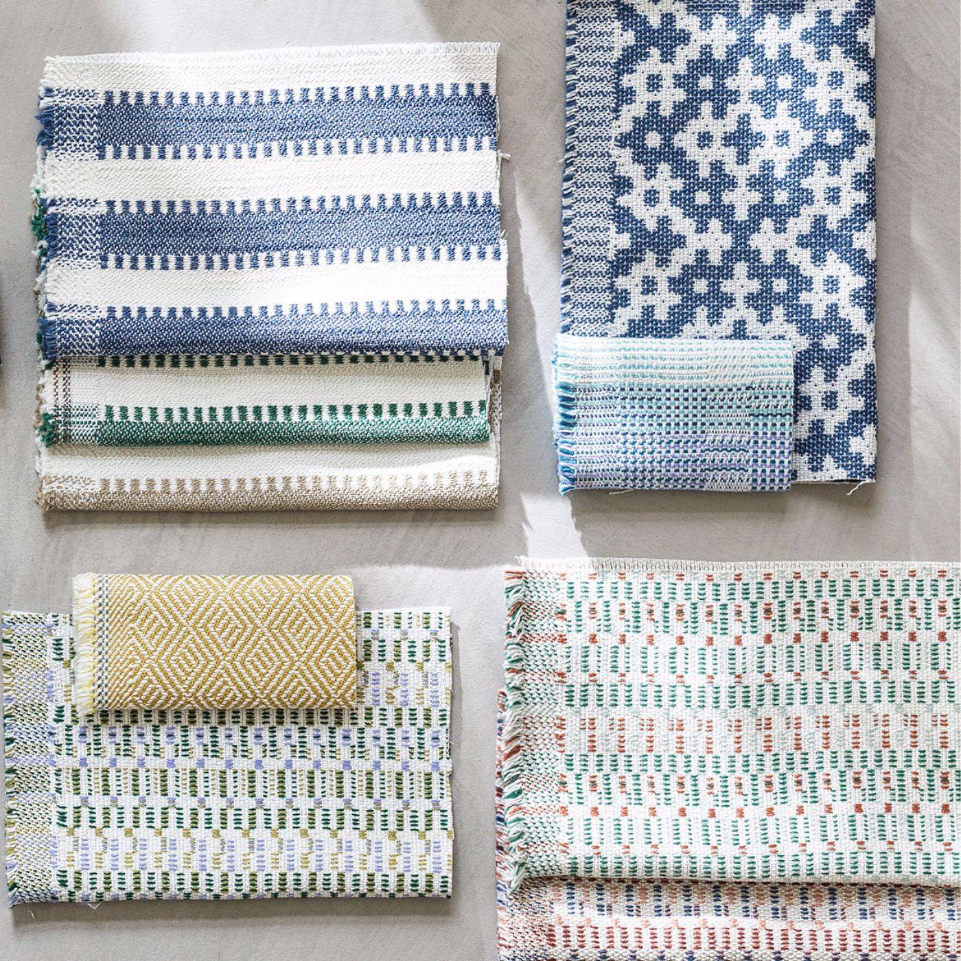 Harleqiuin Mira Azul/Aqua/Indigo Outdoor