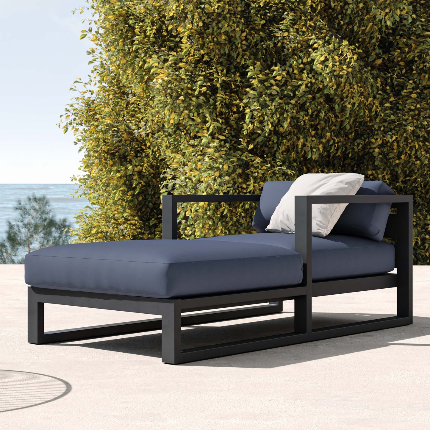 Warwick Solaire Admiral