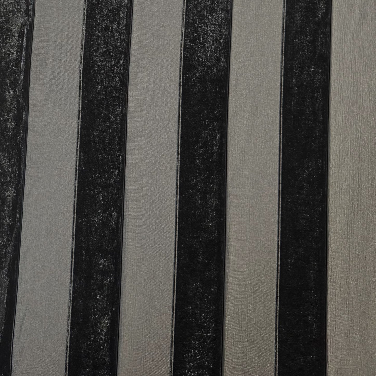 Voyage Araya Charcoal Chenille