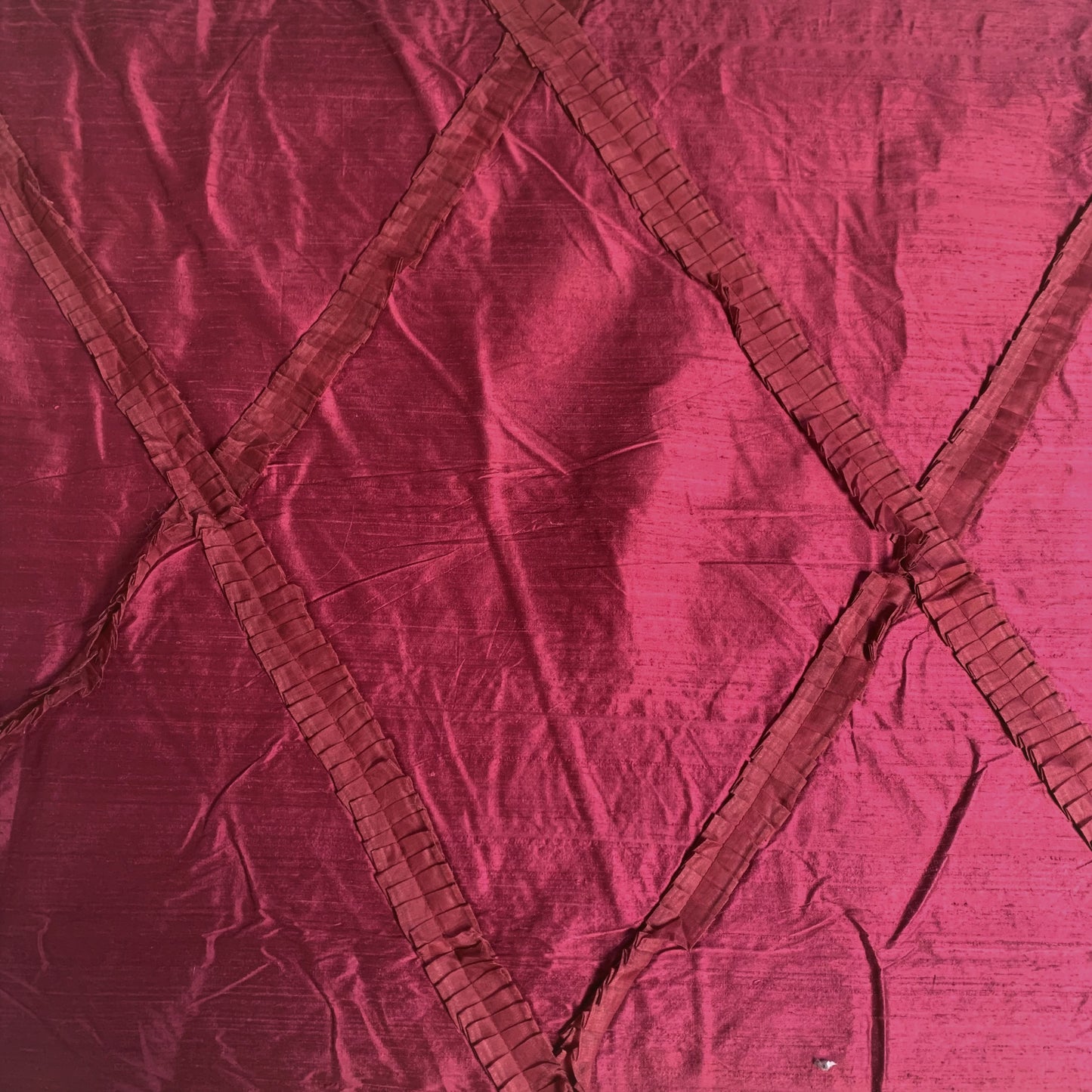 CFO Tassel Silk Crimson