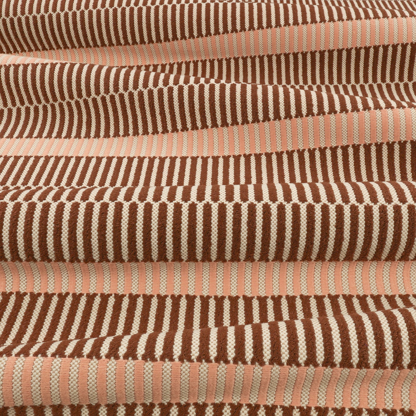 Black Edition Vida Outdoor Mehndi