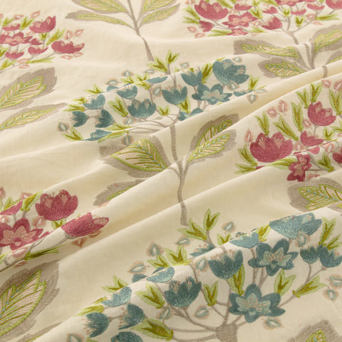 Warwick Boutonniere Spring