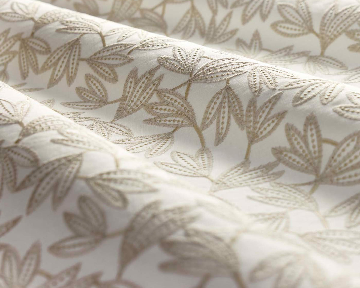 Clarke & Clarke Kalmia Linen