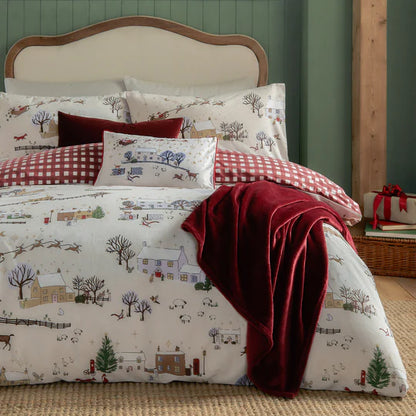 Riva Home Cotswold Christmas Printed Reversible Duvet Cover Set Cream/Burgundy