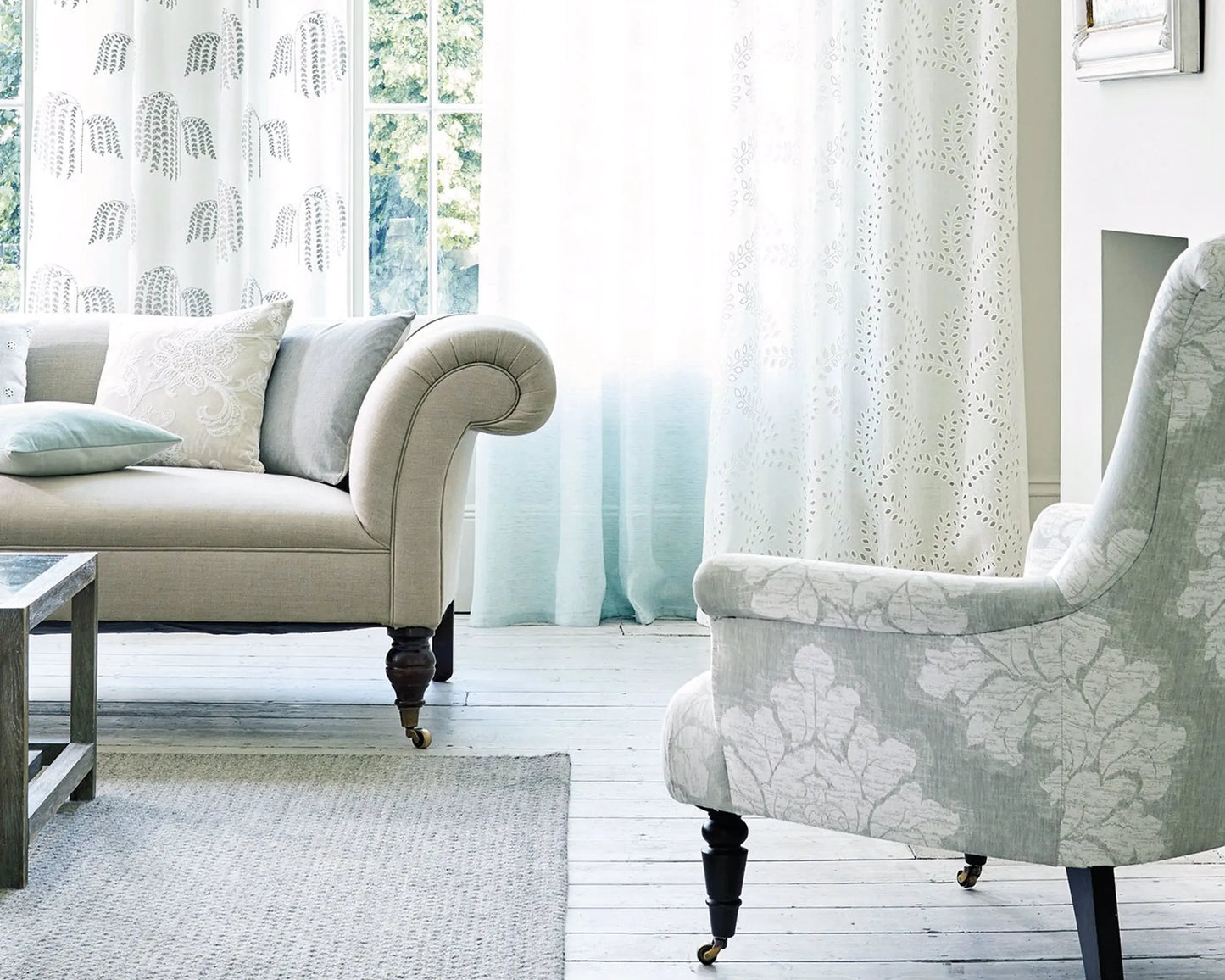Sanderson Trailing Jenny Embroidery Chalk