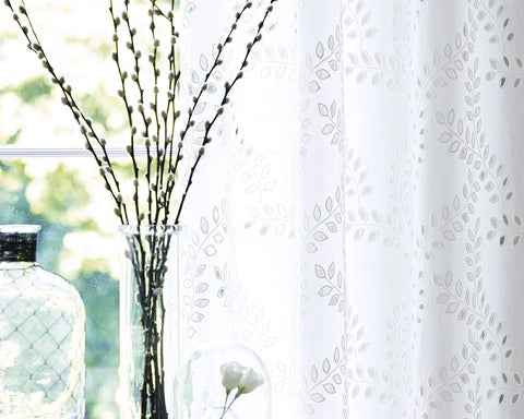 Sanderson Trailing Jenny Embroidery Chalk