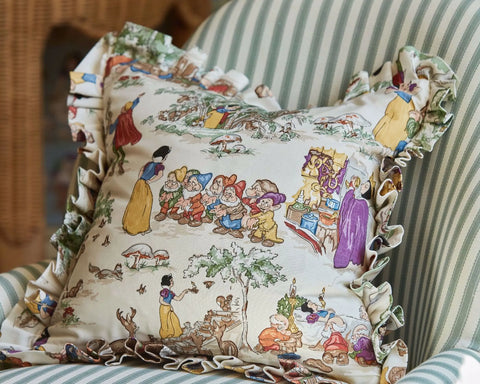 Sanderson Snow White Puddle Blue