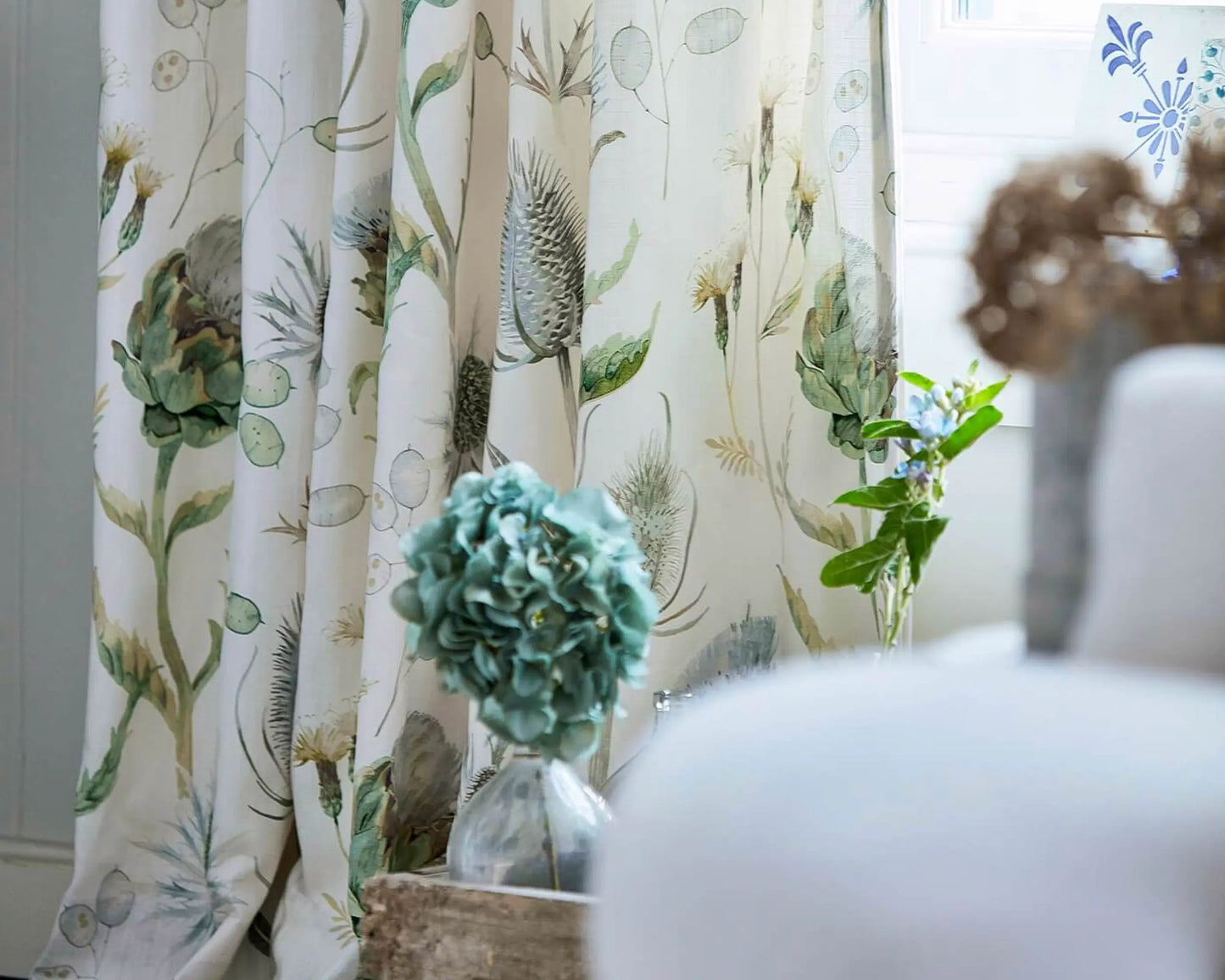 Sanderson Thistle Garden Mist/Pebble
