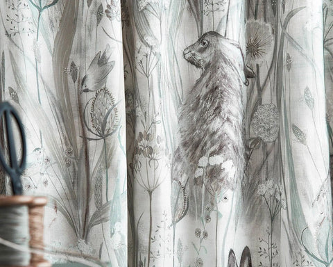 Sanderson Dune Hares Mist/Pebble