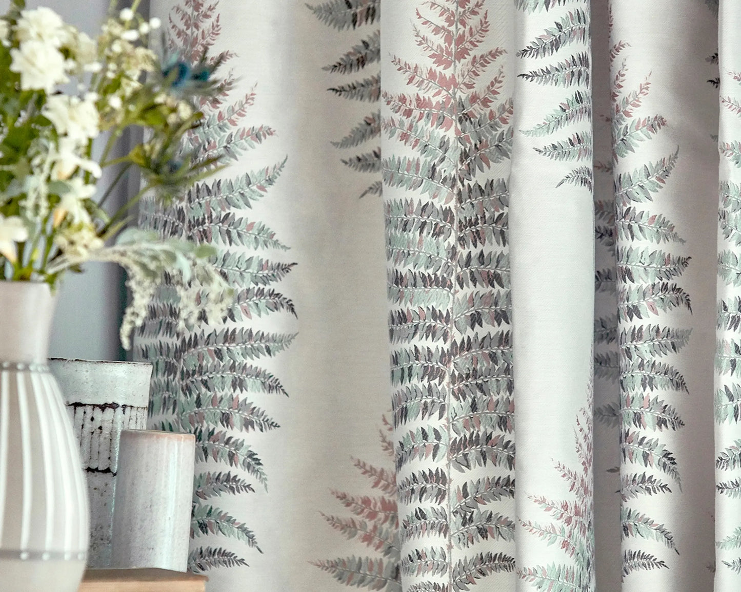 Sanderson Fernery Weave Botanical Green