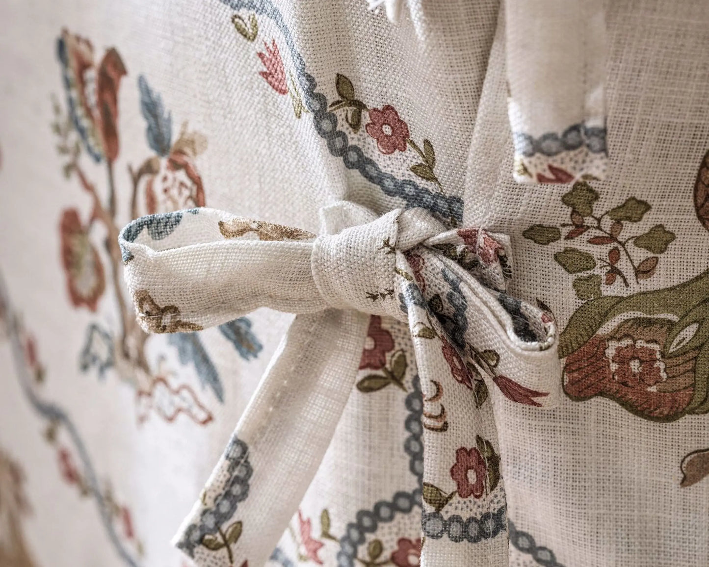 Sanderson Partridge & Pear Porcelain/Blossom