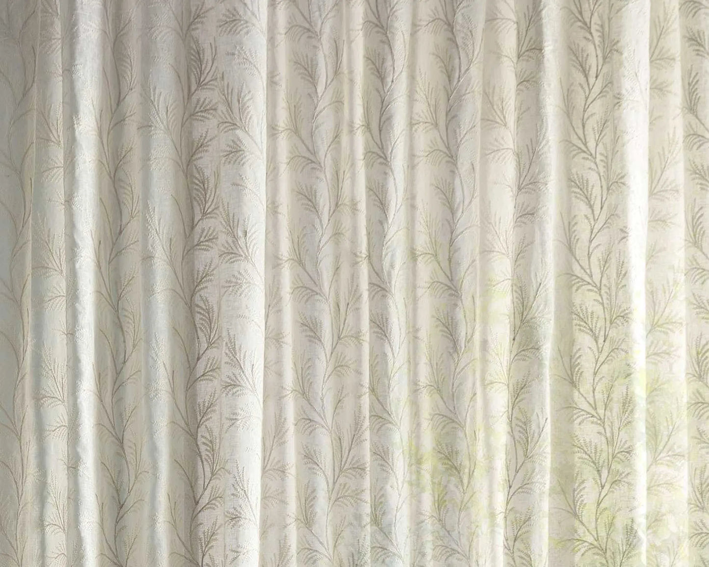 Sanderson Sea Fern Seaspray White