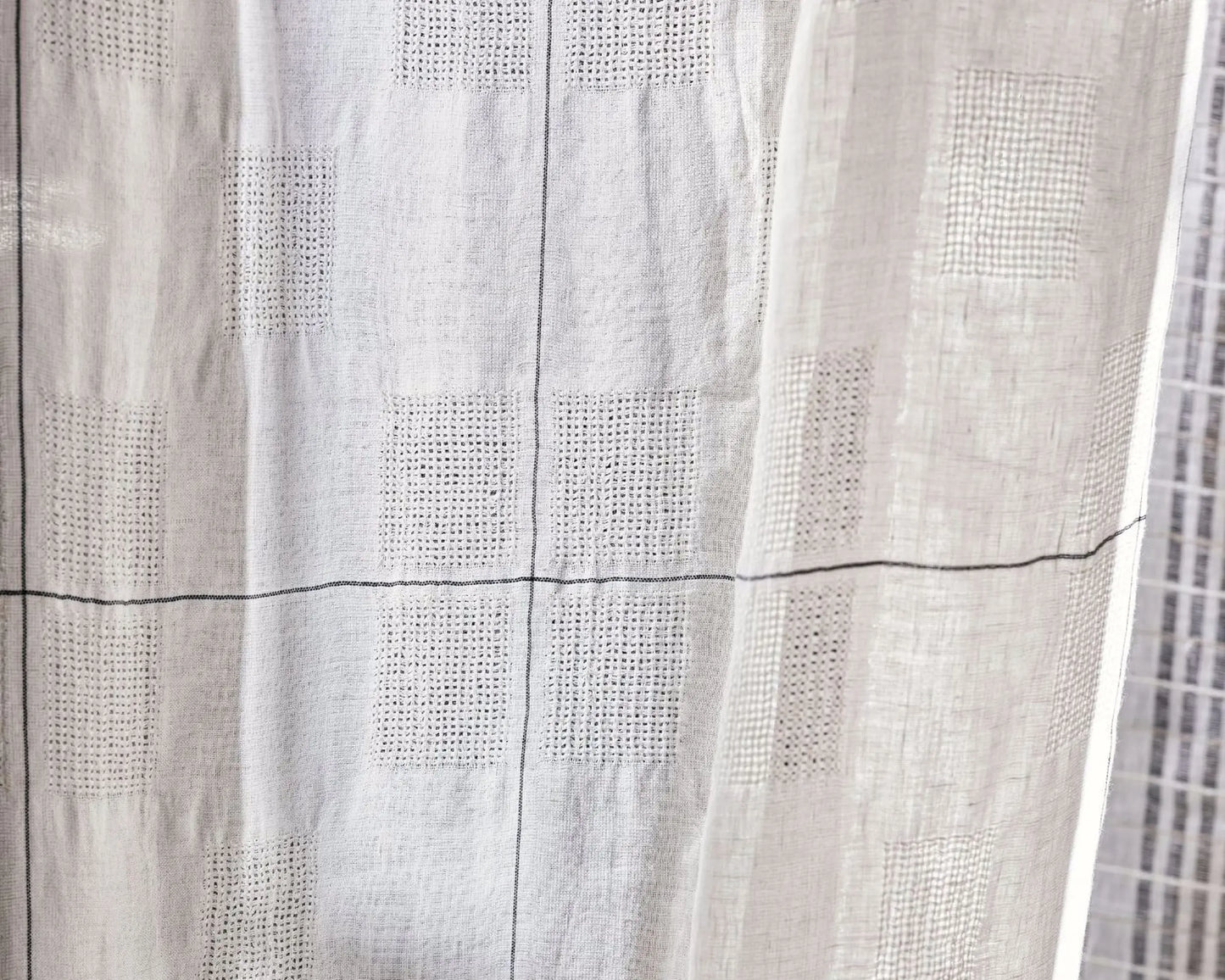 Sanderson Oceana Check Seaspray White