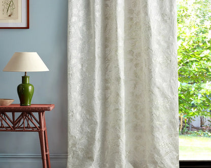 Sanderson Monterey Bloom Seaspray White
