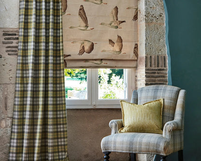 Sanderson Elysian Geese Cotton/Linen Briarwood/Linen