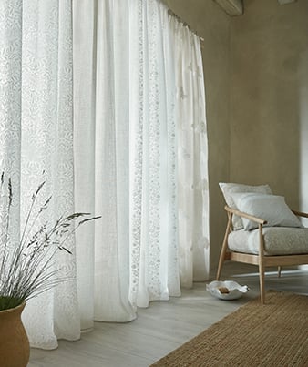 William Morris Acorn Sheer Oat