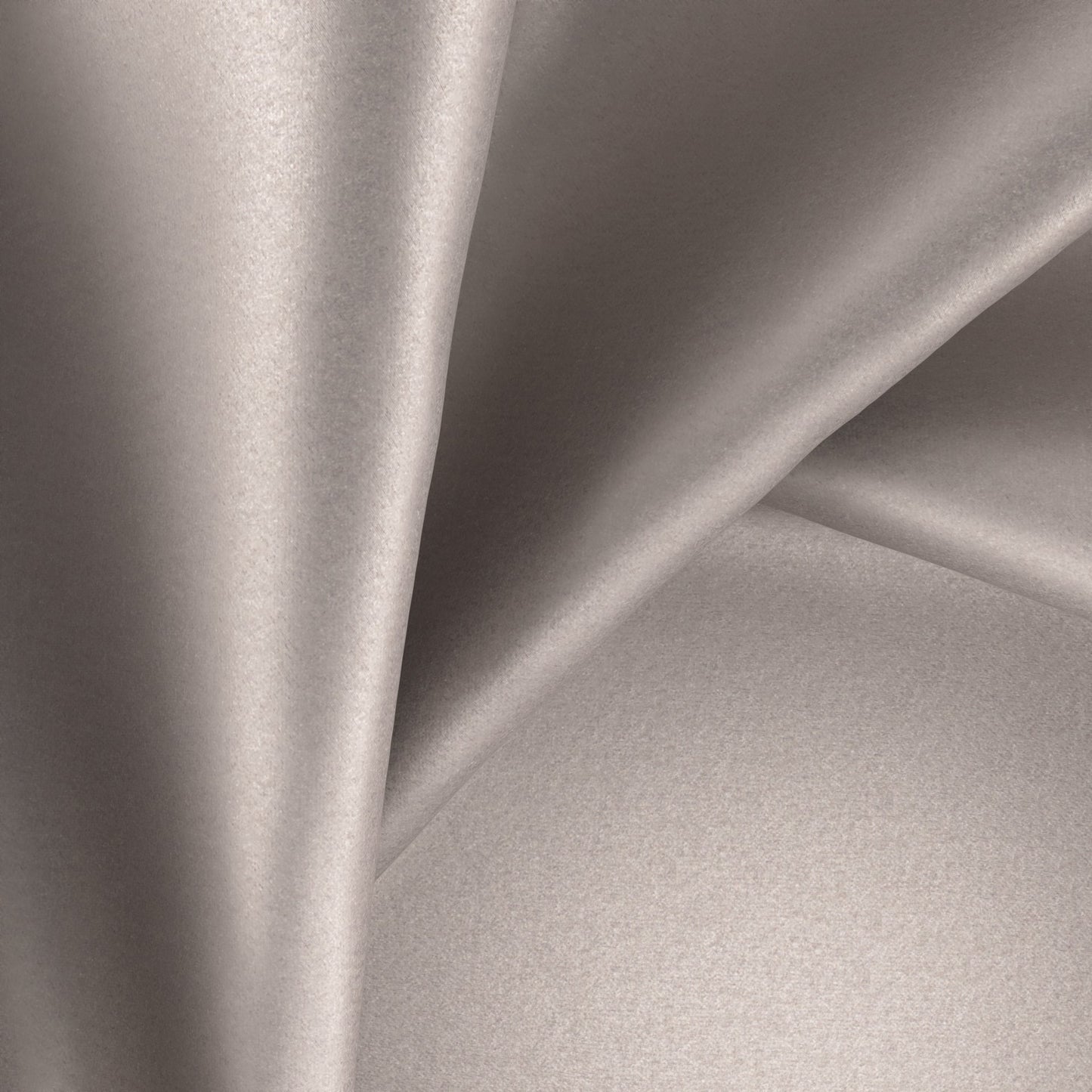 Warwick Glossy Cashmere