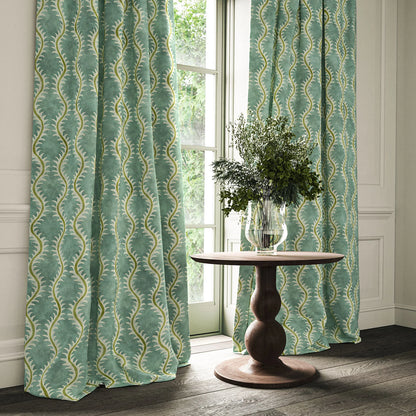 Linwood Helter Skelter Velvet Fire Retardant River Bed