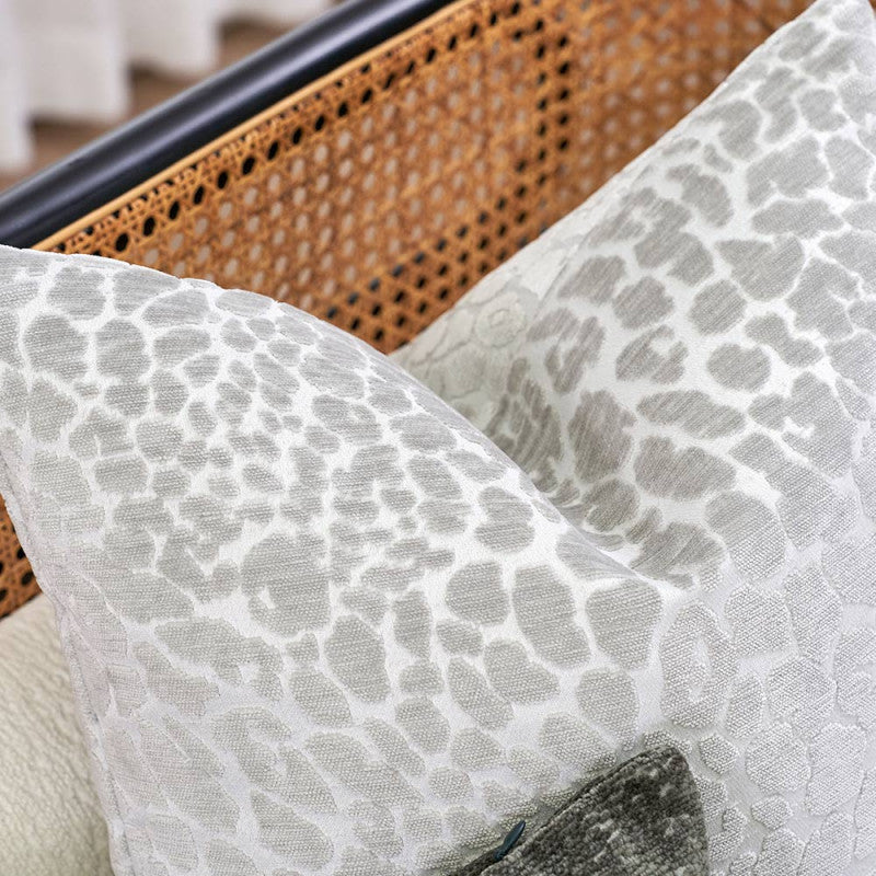 Archroll Savanna Collection Fabric:   JY9790-7