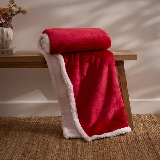 Riva Home Lux Sherpa Fleece Throw Red