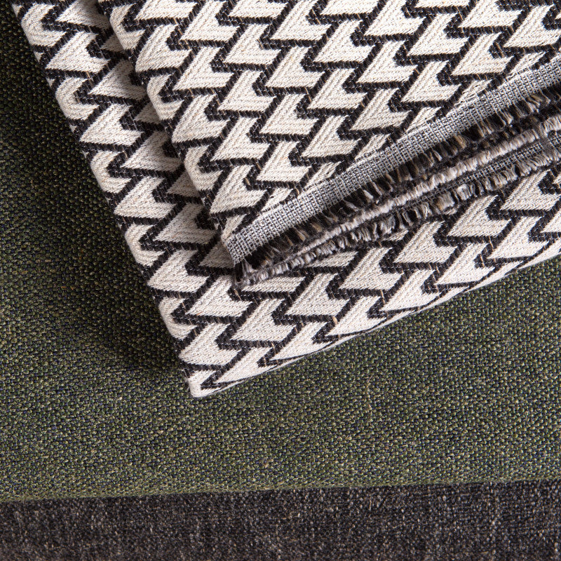 Archroll Linen Collection Fabric:  JY2004-3