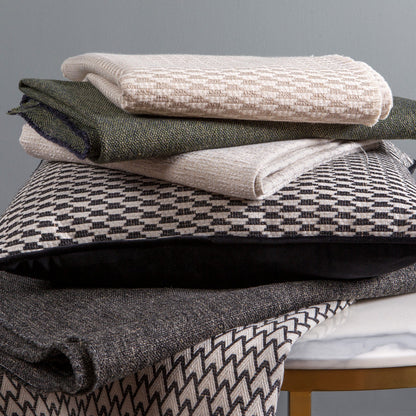 Archroll Linen Collection Fabric:  JY2007-5