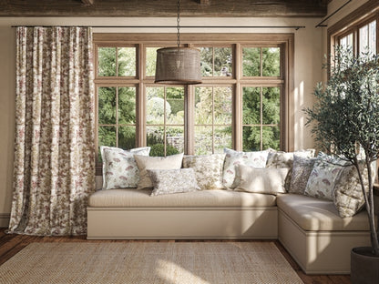 Ashley Wilde Myra Otter