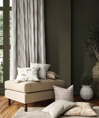 Ashley Wilde Myra Otter