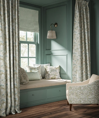 Ashley Wilde Myra Otter