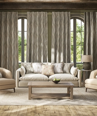 Ashley Wilde Myra Otter