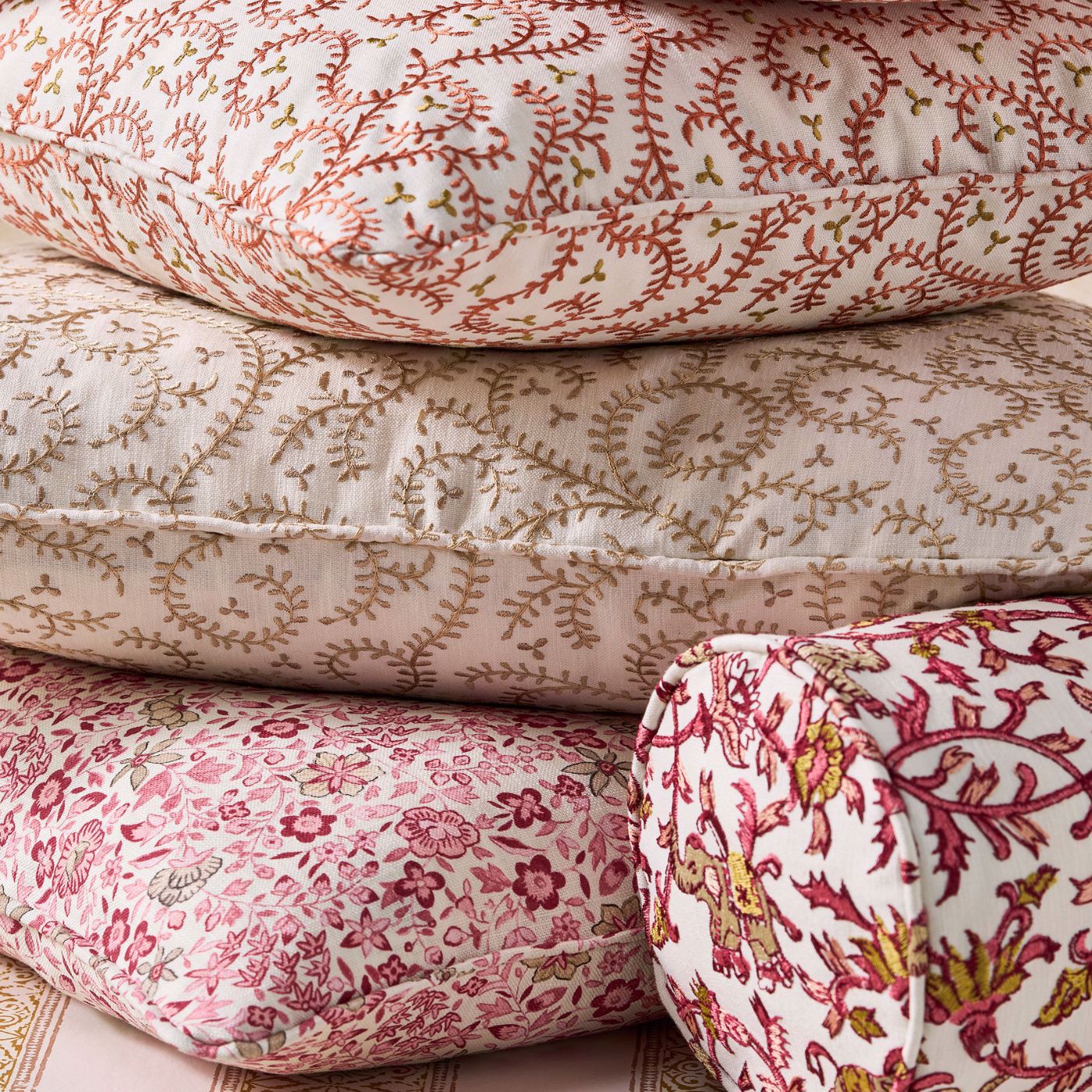 Clarke & Clarke Gamthi Blush