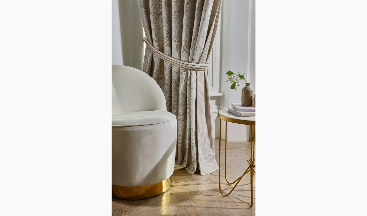 Prestigious Textiles Cipriana Antique