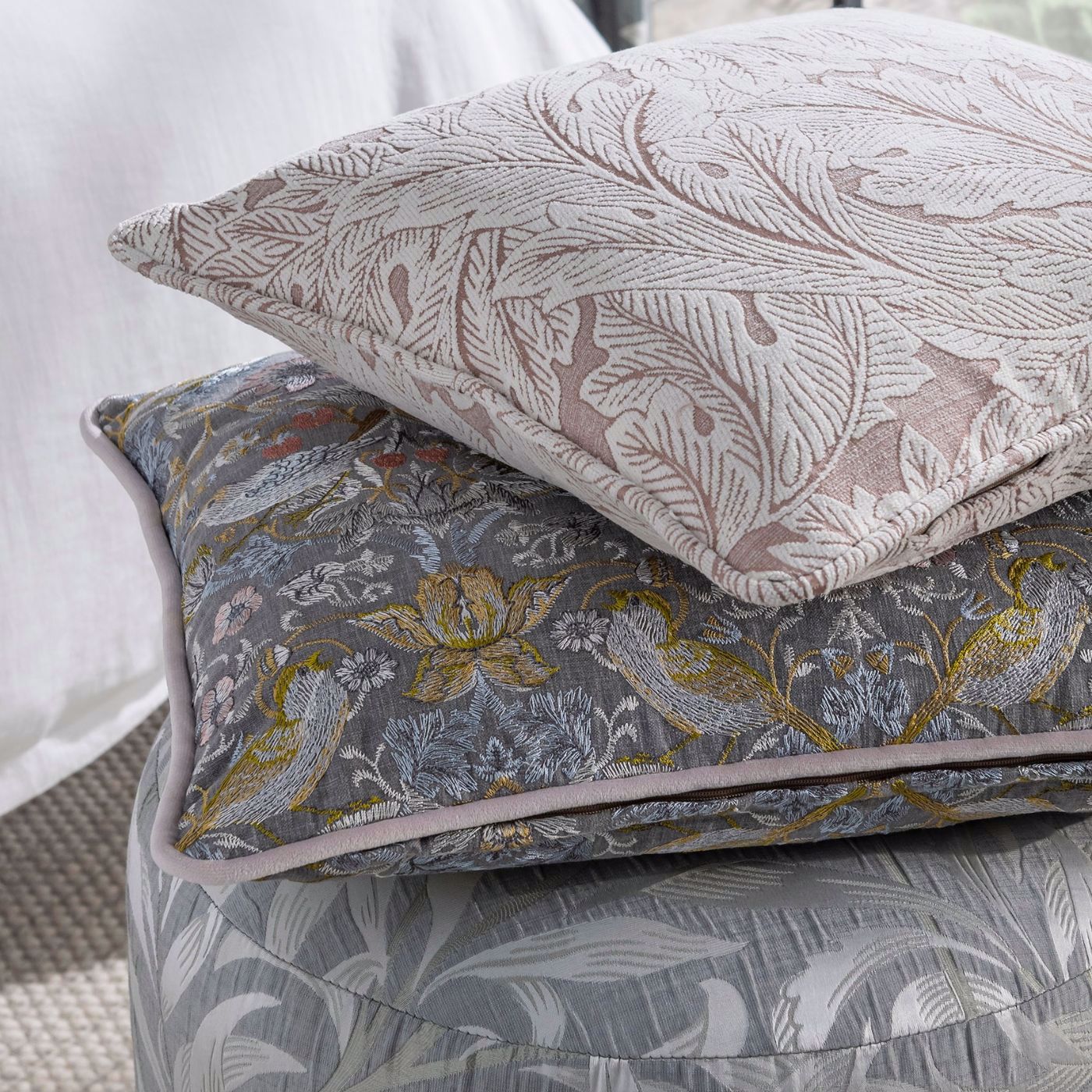 William Morris Acanthus Weave Blush