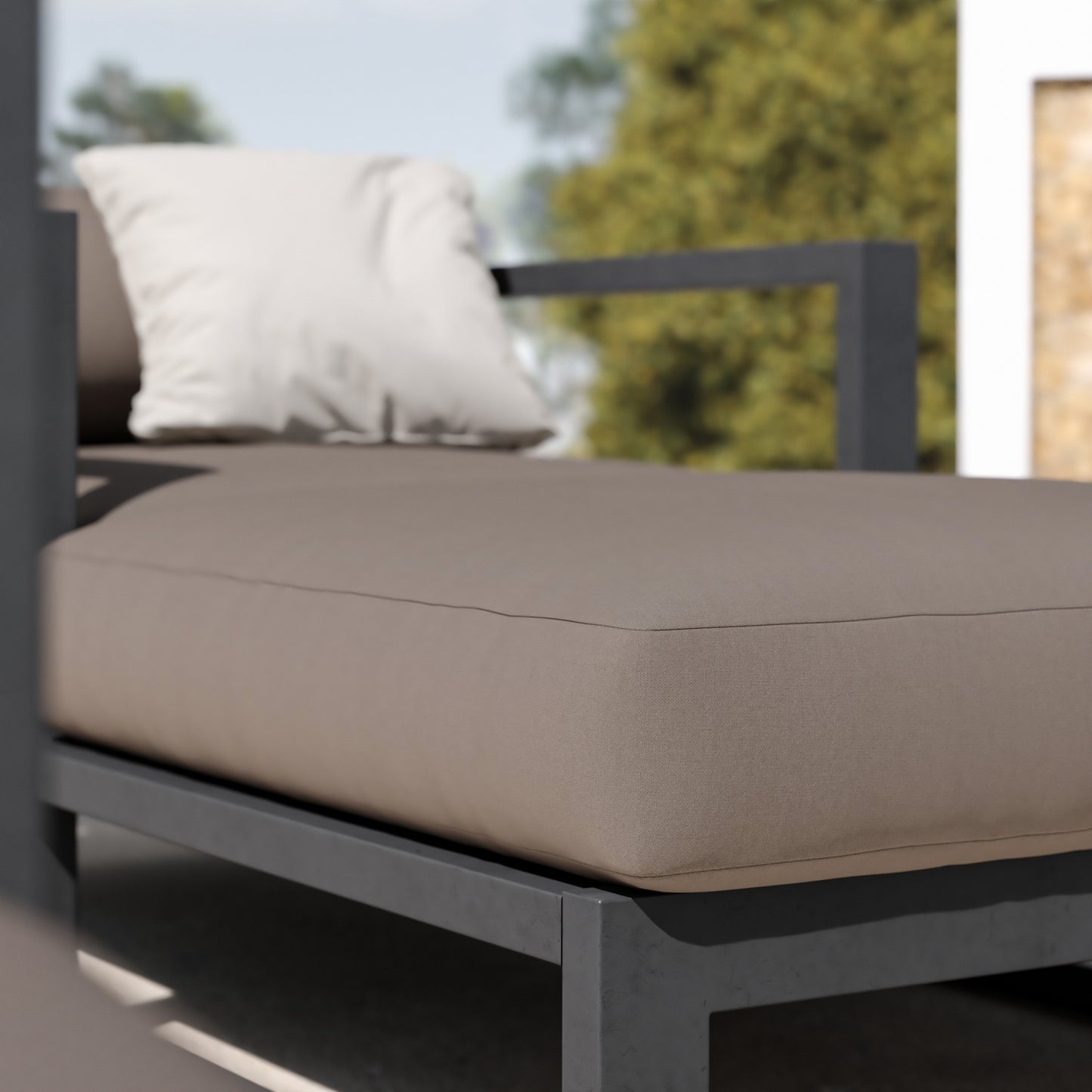 Warwick Solaire Chaise