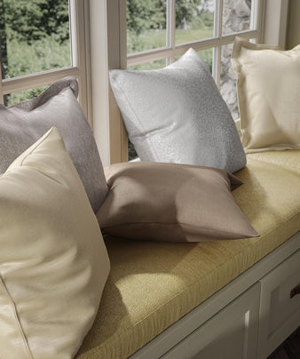 Ashley Wilde Glint Paprika