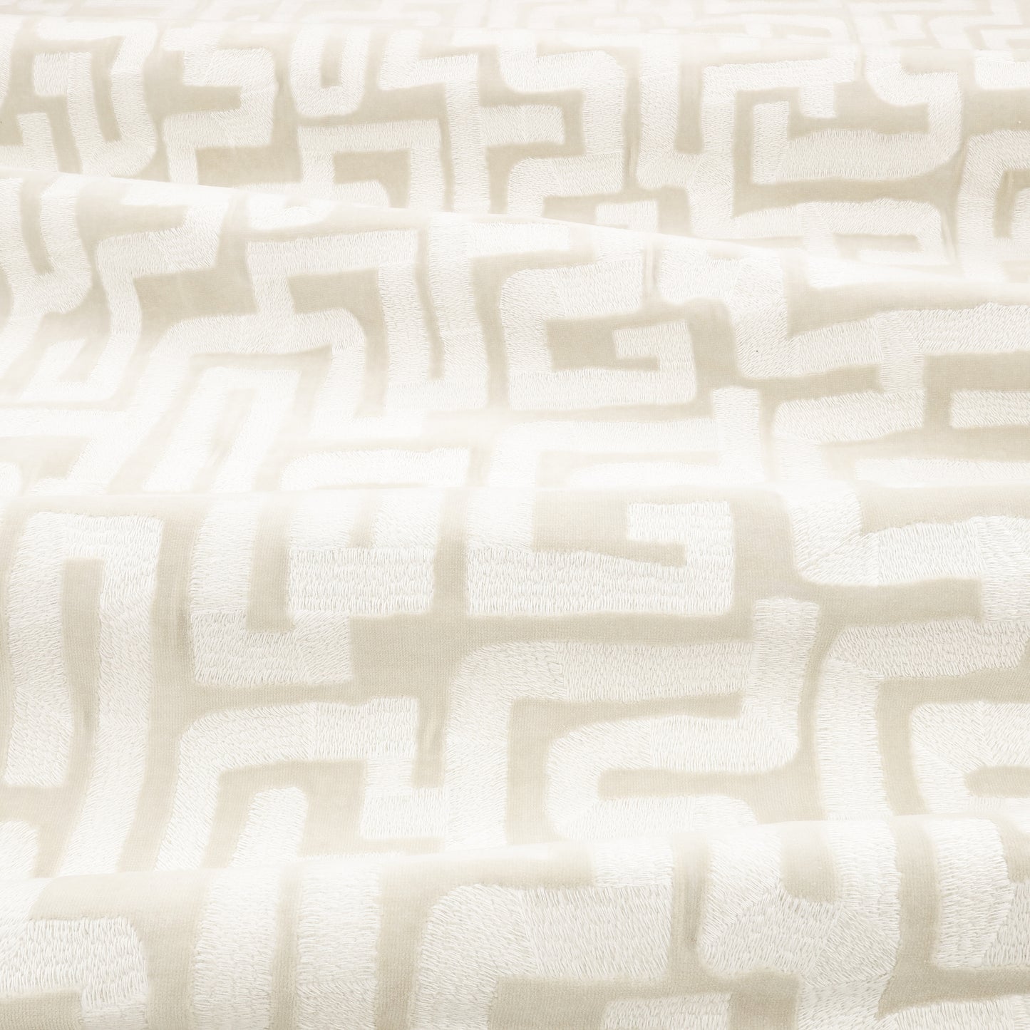 Zinc Textile Labyrinth Moonbeam