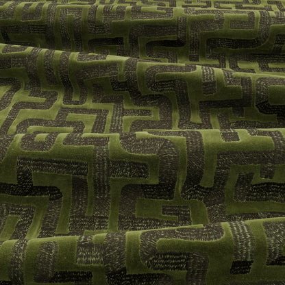 Zinc Textile Labyrinth Hunting