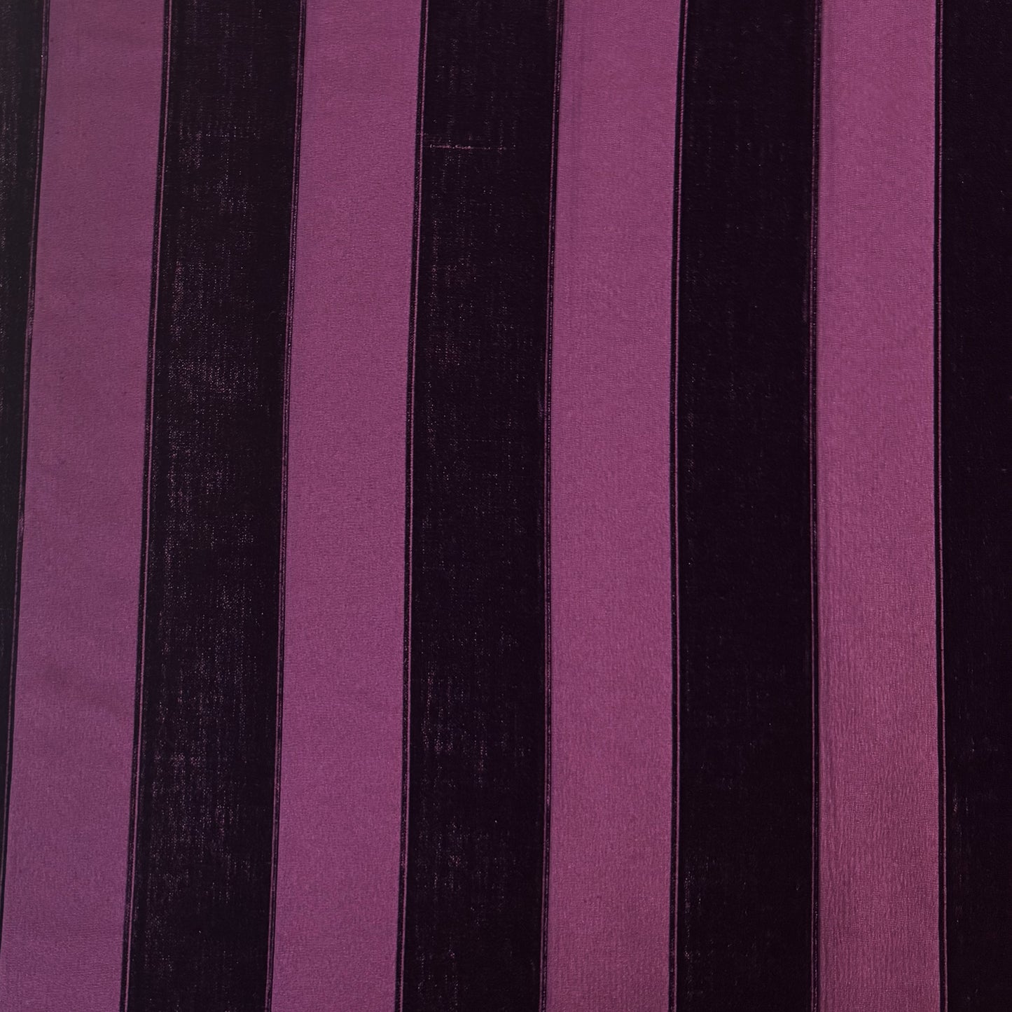 Voyage Araya Grape Chenille