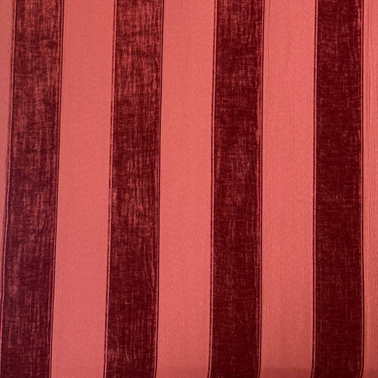 Voyage Araya Raspberry Chenille