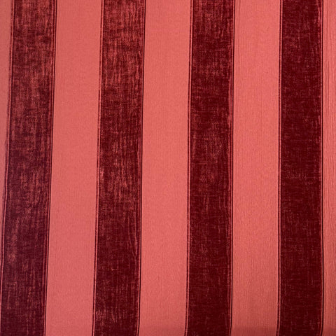 Voyage Araya Raspberry Chenille