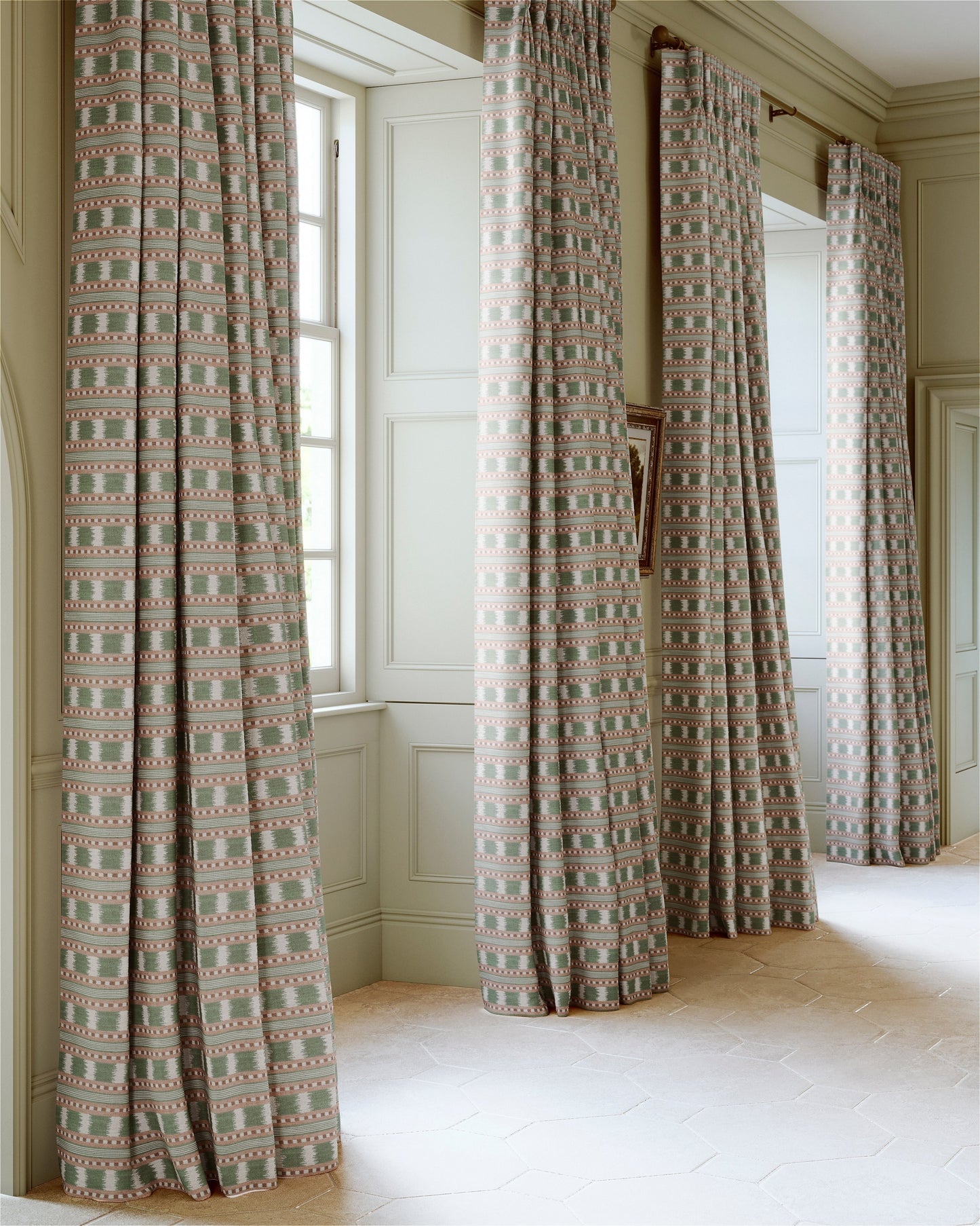 James Hare Paxton Pink/Green