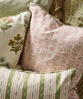 Ashley Wilde Connie Lagoon