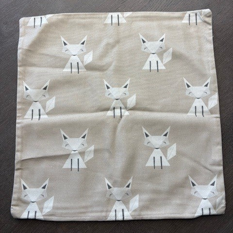8x Foxes Natural cushion covers 40x40cm