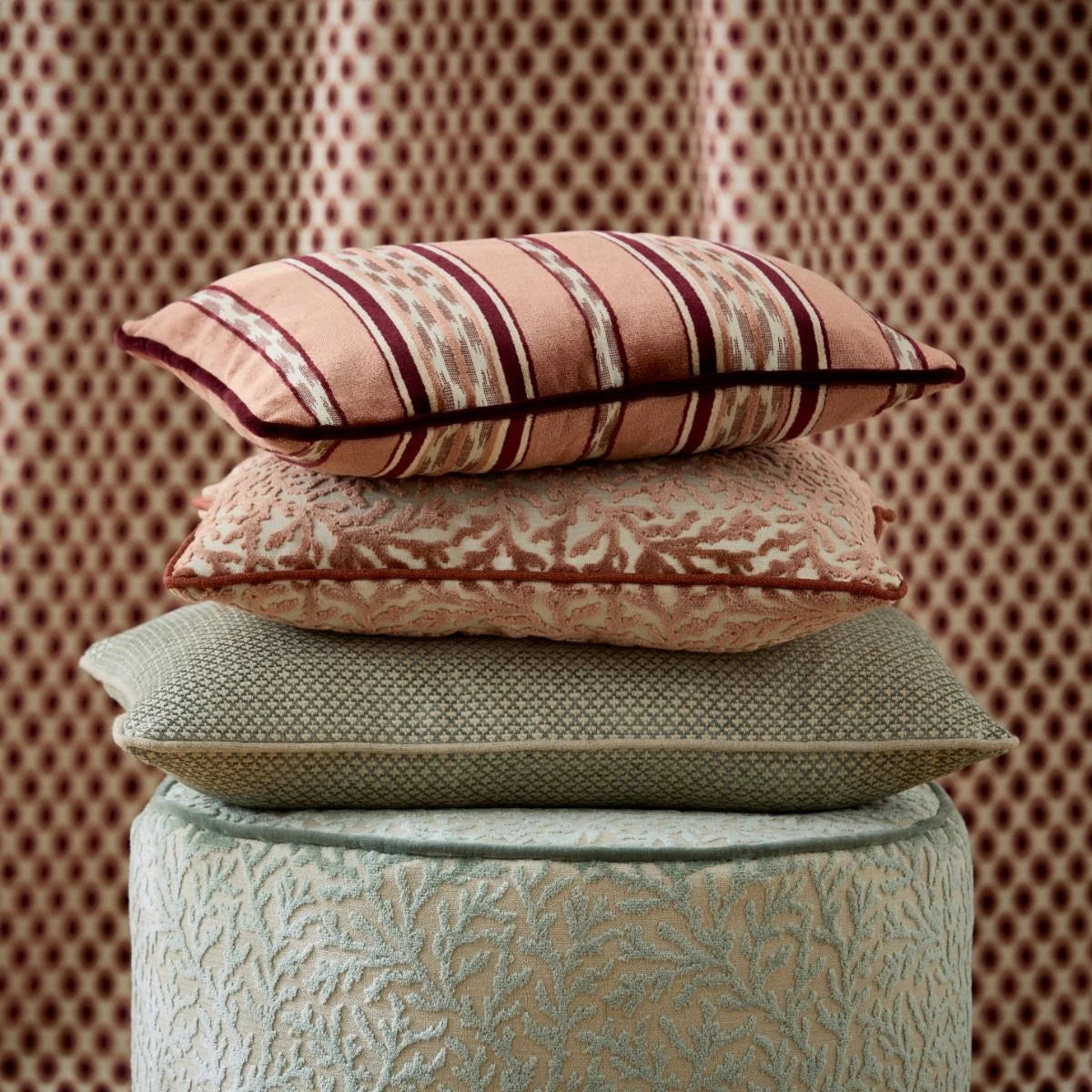 iLiv Amoli Linen