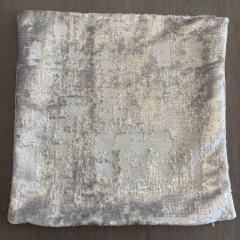 6x Mixture of Silver/Grey cushion covers 40x40cm