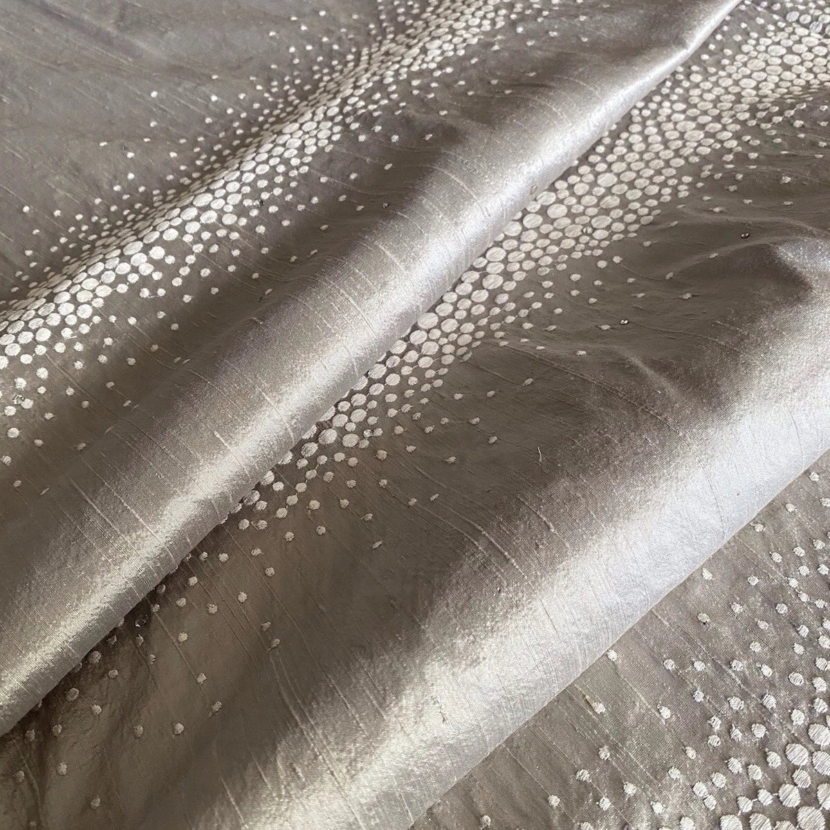 Voyage Moonbeam Silk 5 metre piece